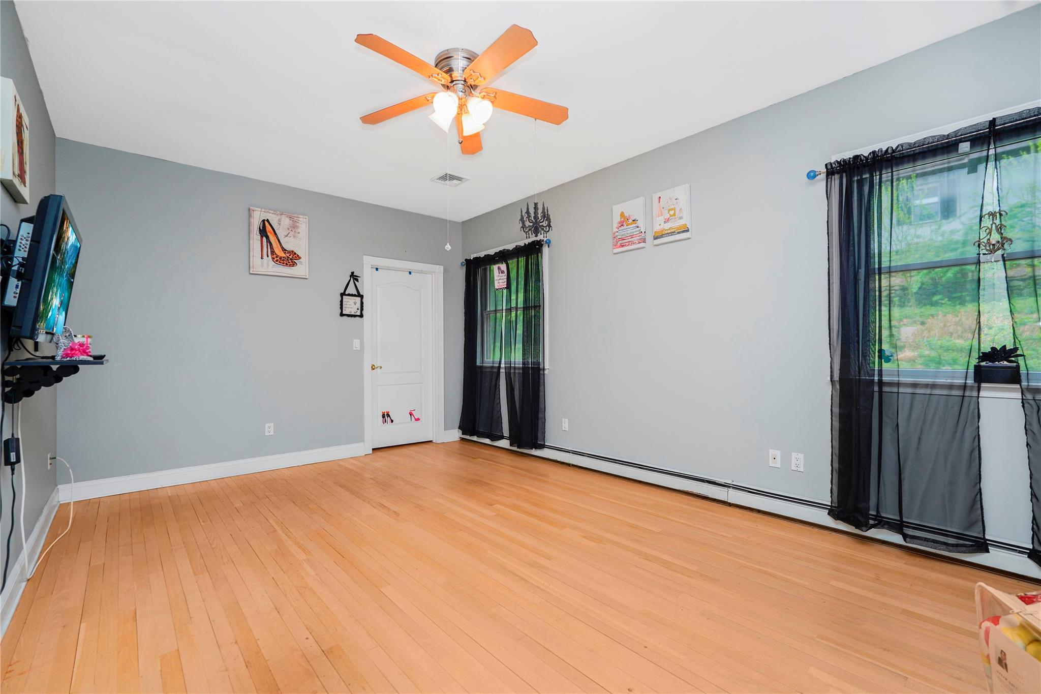 Single Family Diana  Staten Island, NY 10304, MLS-860295-27
