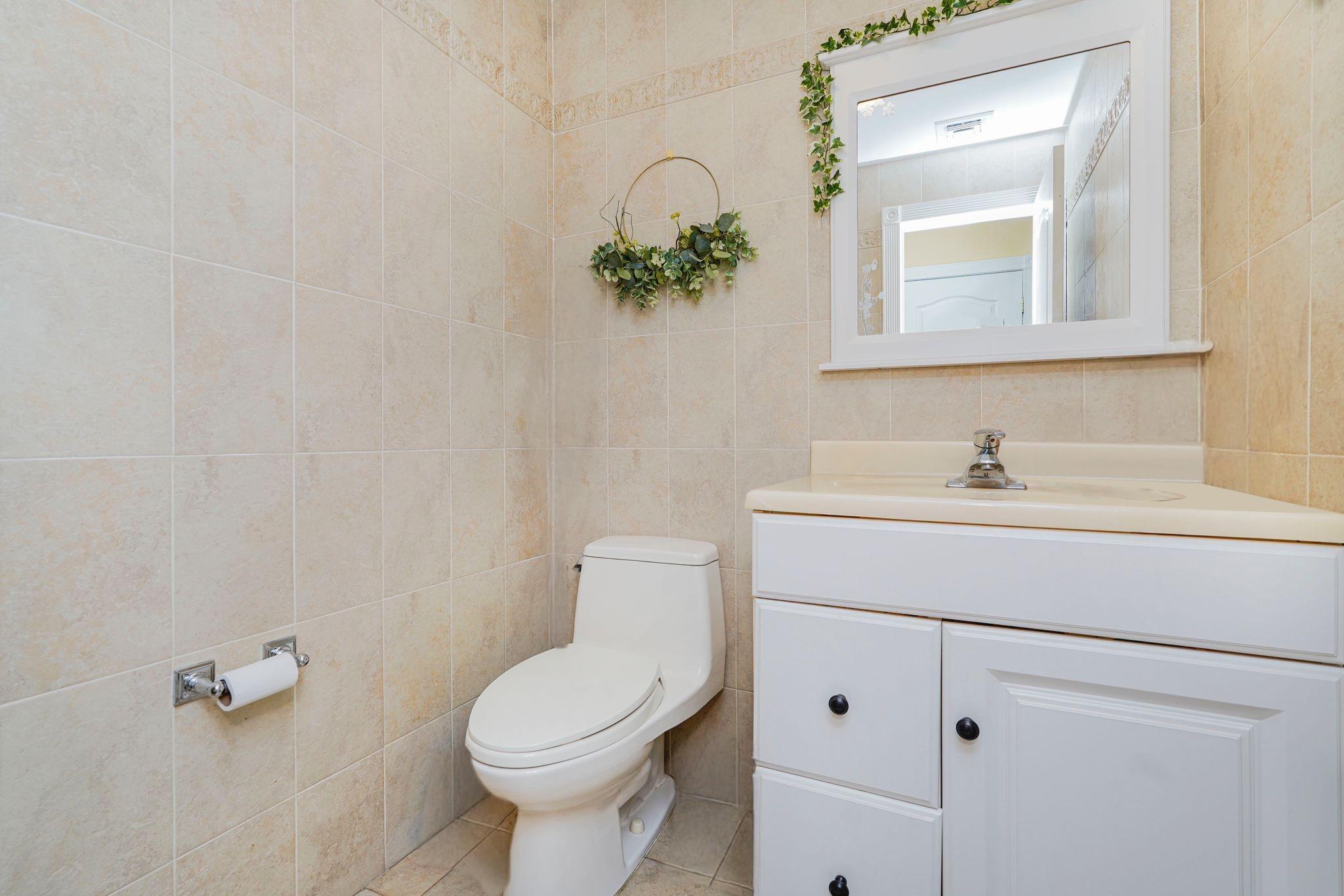Single Family Diana  Staten Island, NY 10304, MLS-860295-29