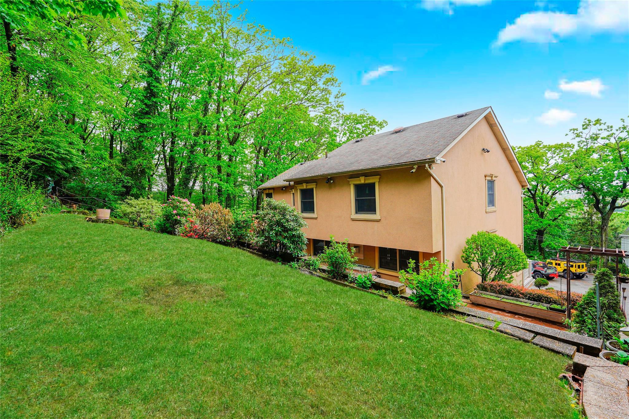 Single Family Diana  Staten Island, NY 10304, MLS-860295-42