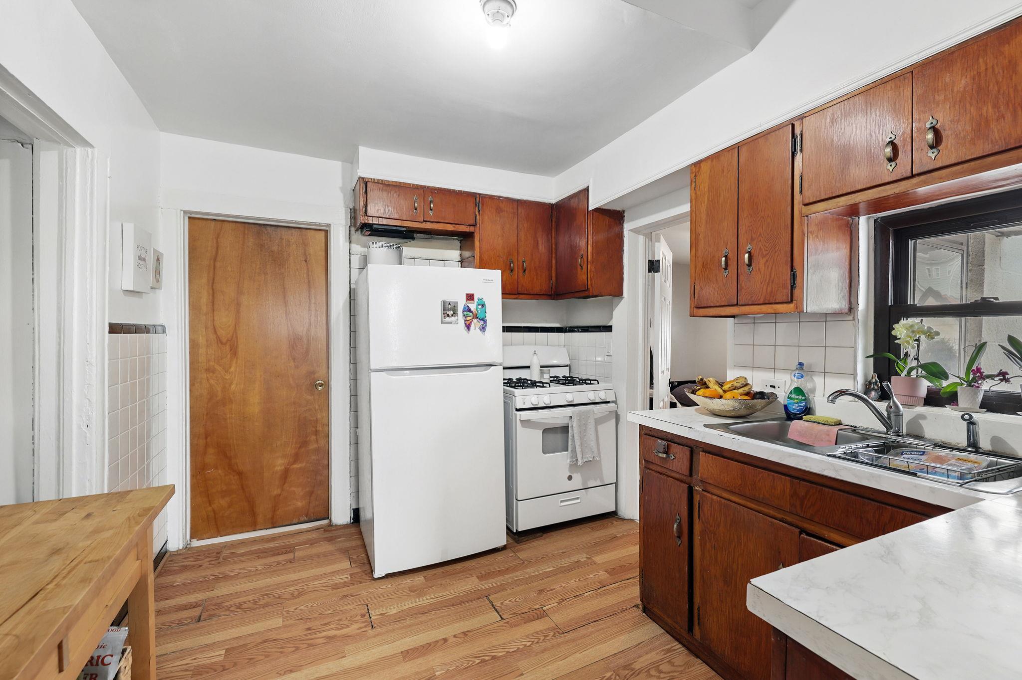Single Family Longview  Westchester County, NY 10605, MLS-860303-16