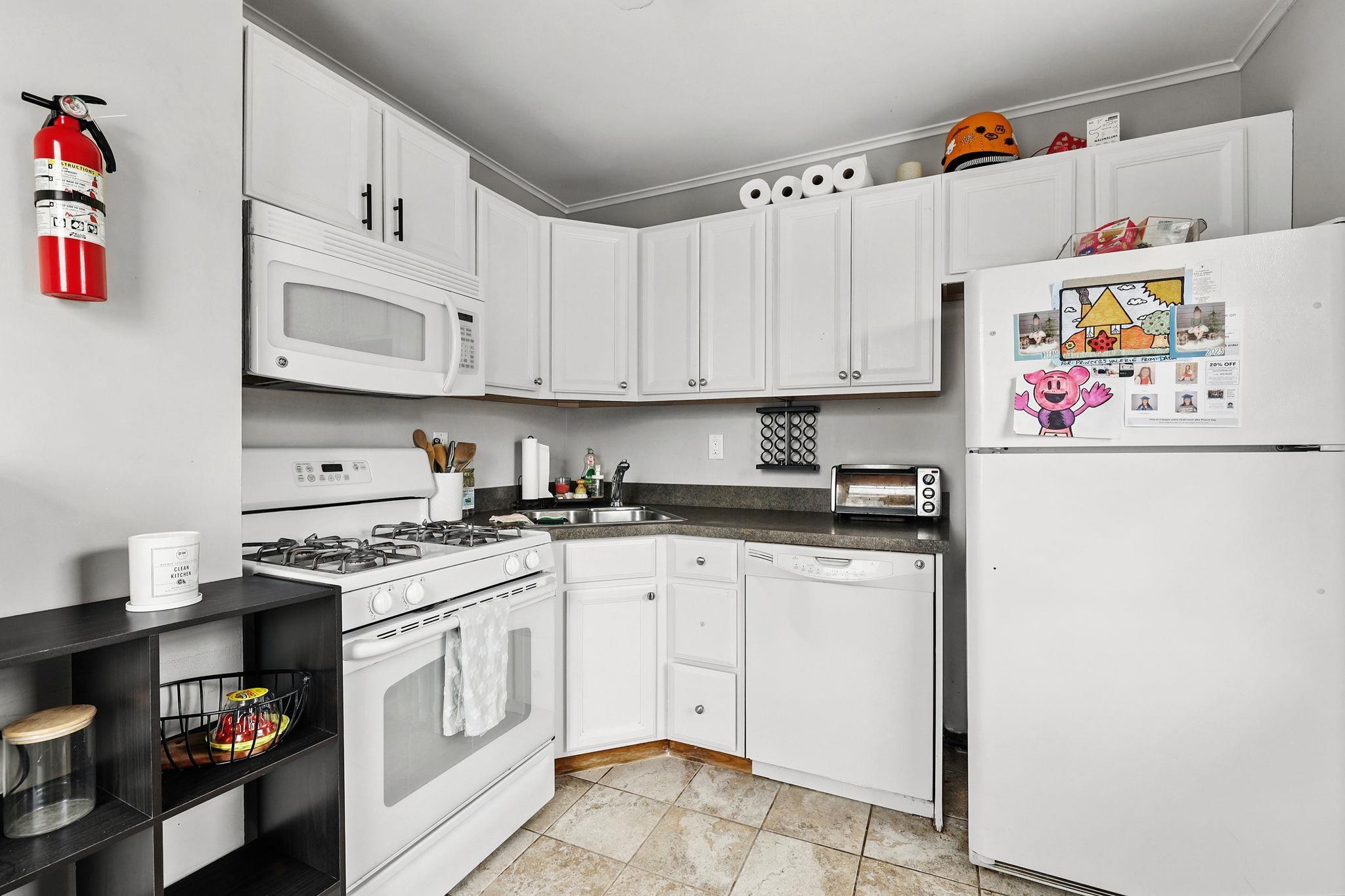 Single Family Longview  Westchester County, NY 10605, MLS-860303-32