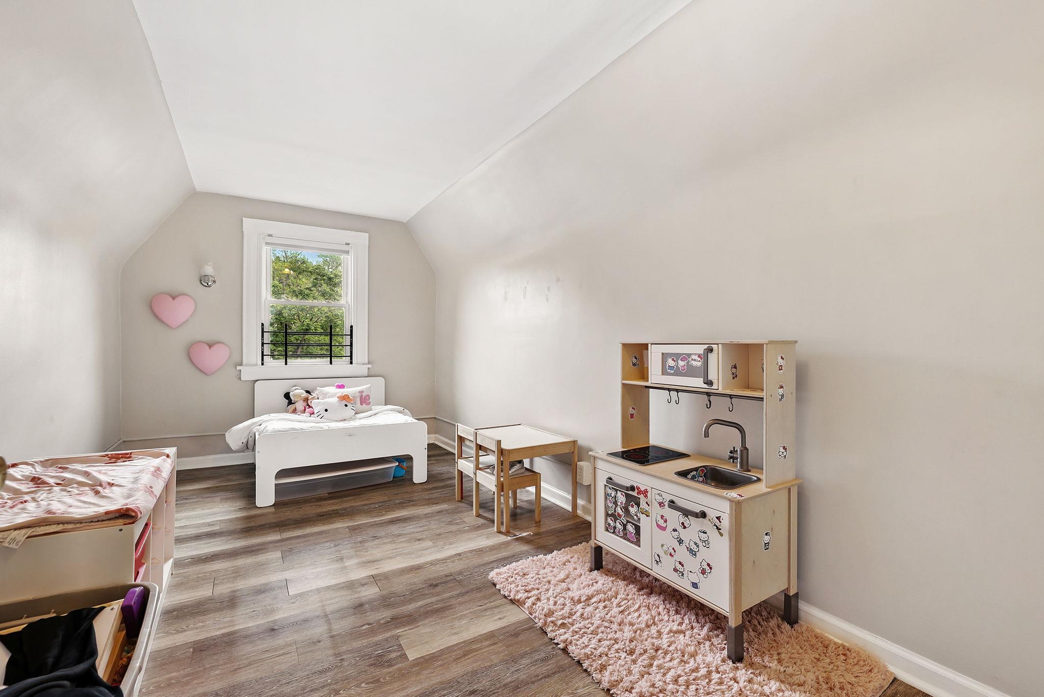 Single Family Longview  Westchester County, NY 10605, MLS-860303-36
