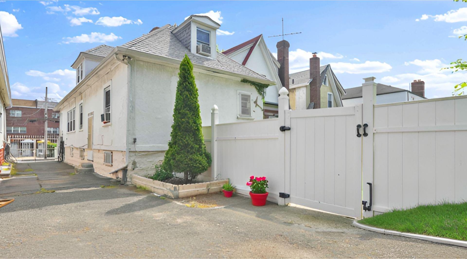 Single Family Mickle  Bronx, NY 10469, MLS-860304-2