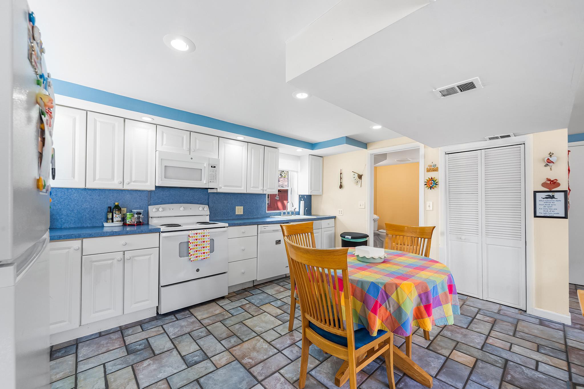 Single Family Oak  Orange County, NY 12553, MLS-860335-37