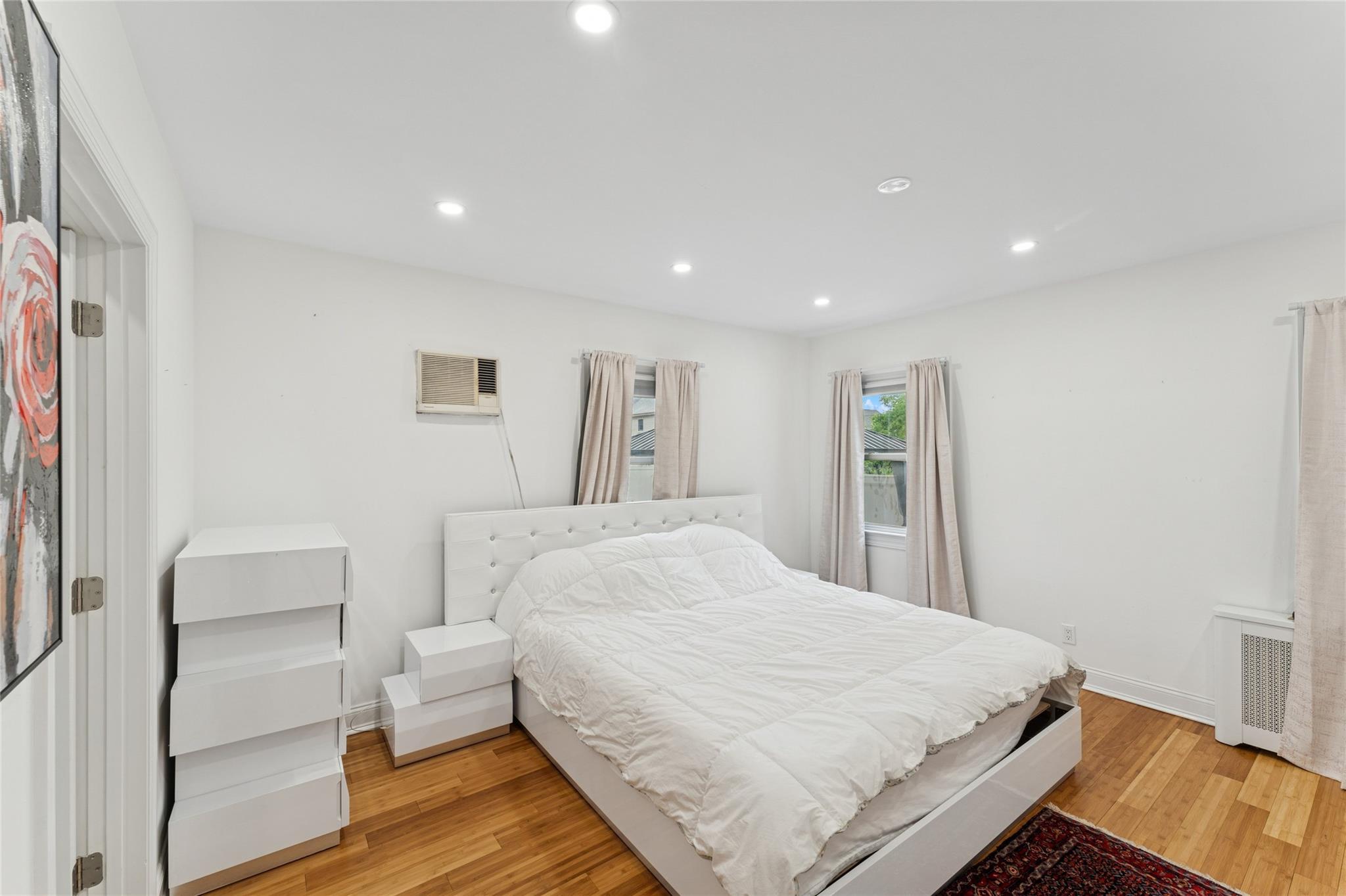 Single Family The Fenway  Nassau County, NY 11510, MLS-860345-17