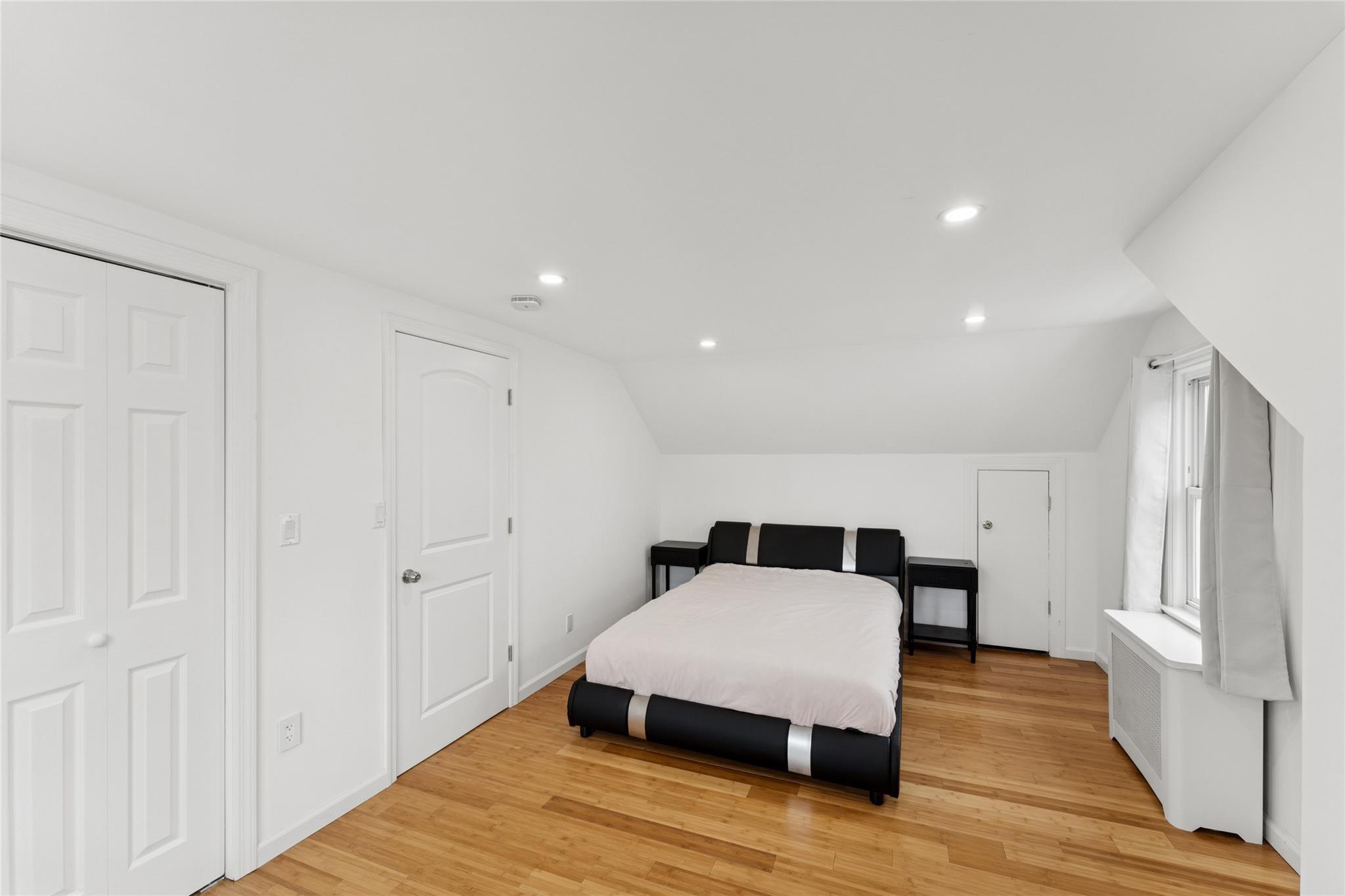 Single Family The Fenway  Nassau County, NY 11510, MLS-860345-23