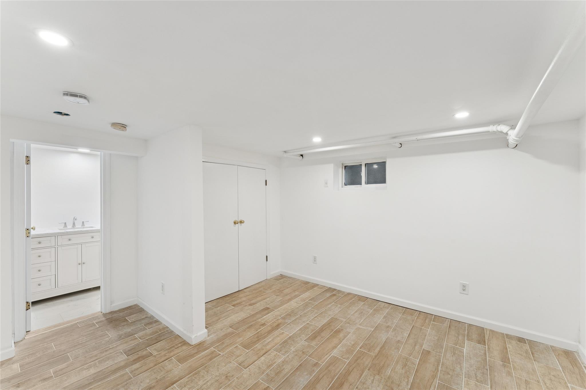 Single Family The Fenway  Nassau County, NY 11510, MLS-860345-26