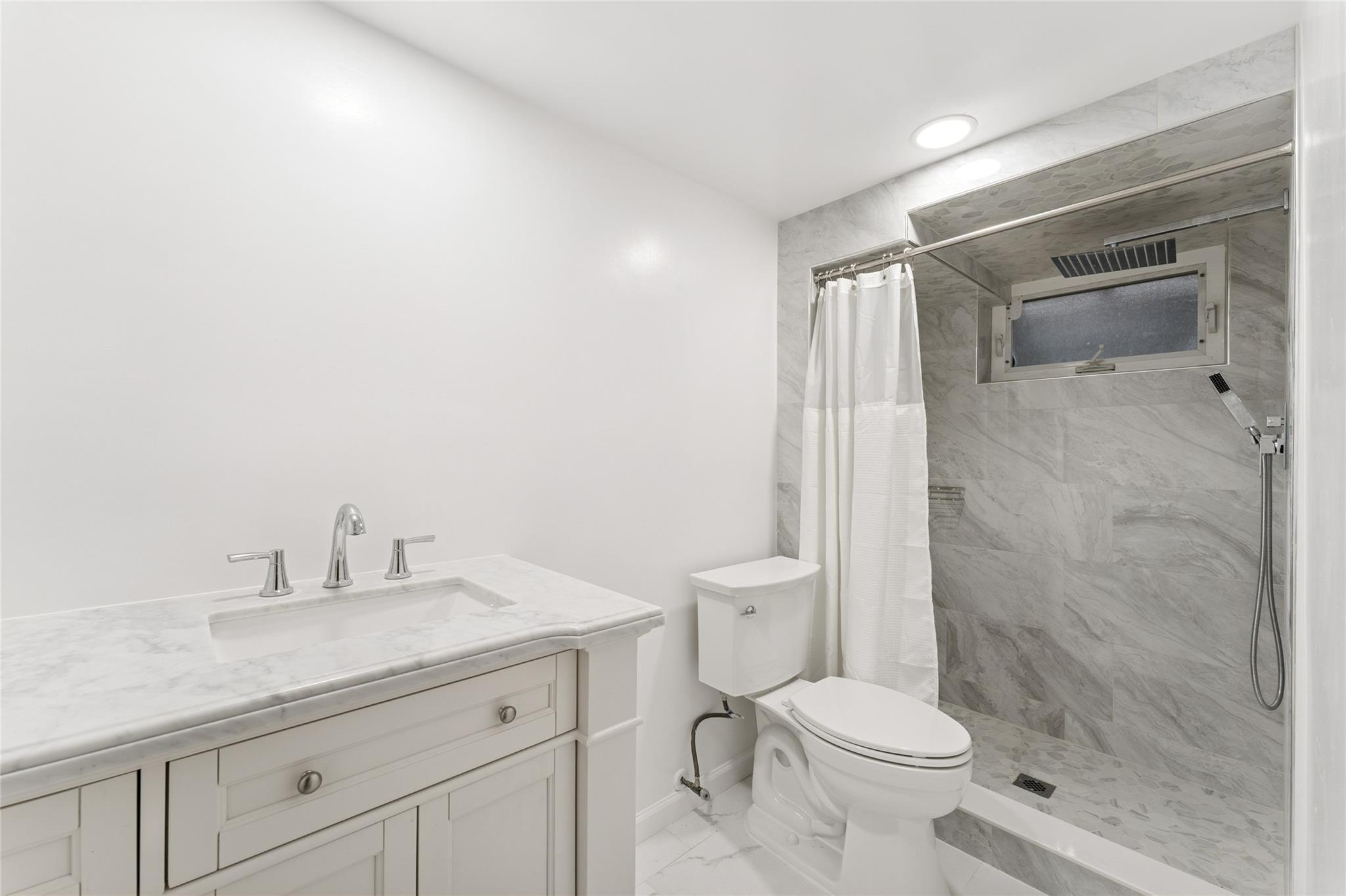Single Family The Fenway  Nassau County, NY 11510, MLS-860345-28