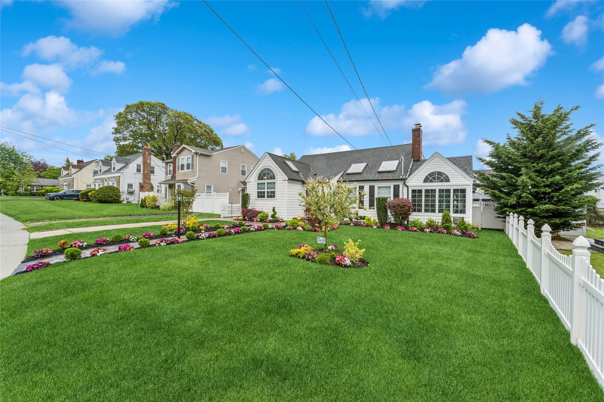 Single Family The Fenway  Nassau County, NY 11510, MLS-860345-3