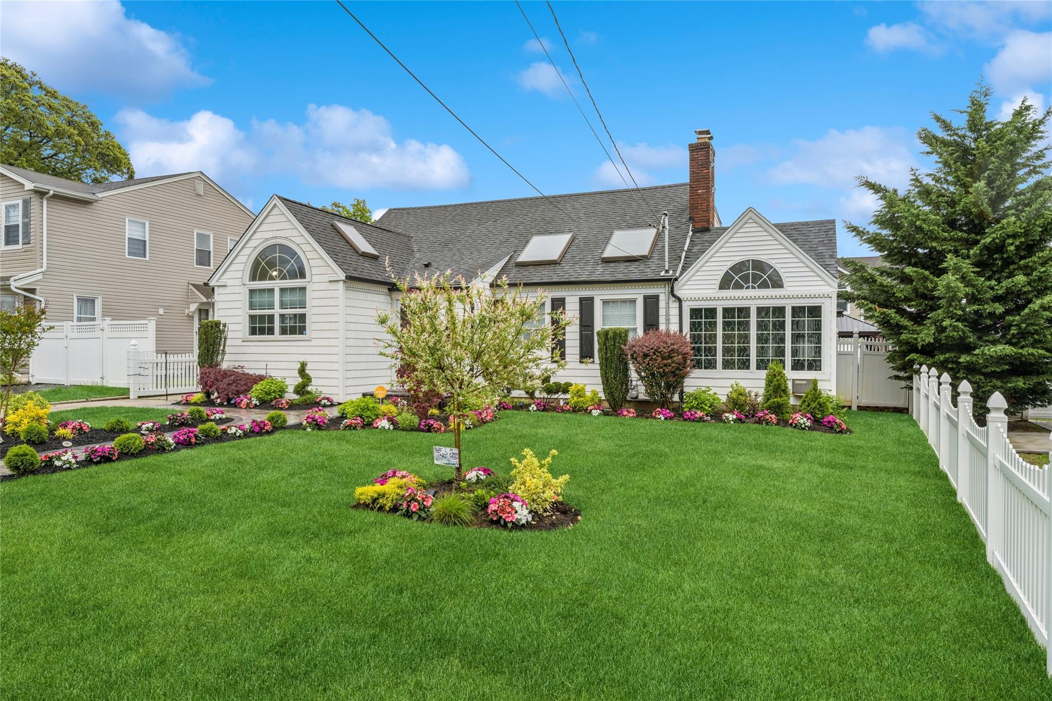 Single Family The Fenway  Nassau County, NY 11510, MLS-860345-4