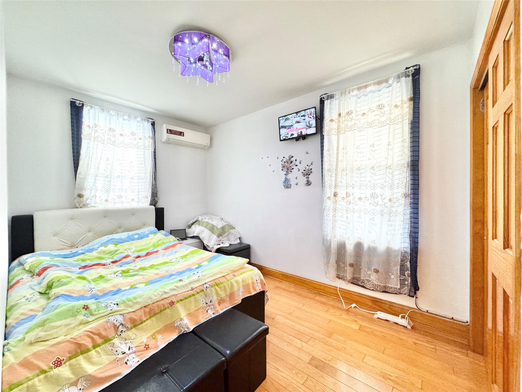 Single Family 69 St  Queens, NY 11377, MLS-860347-5