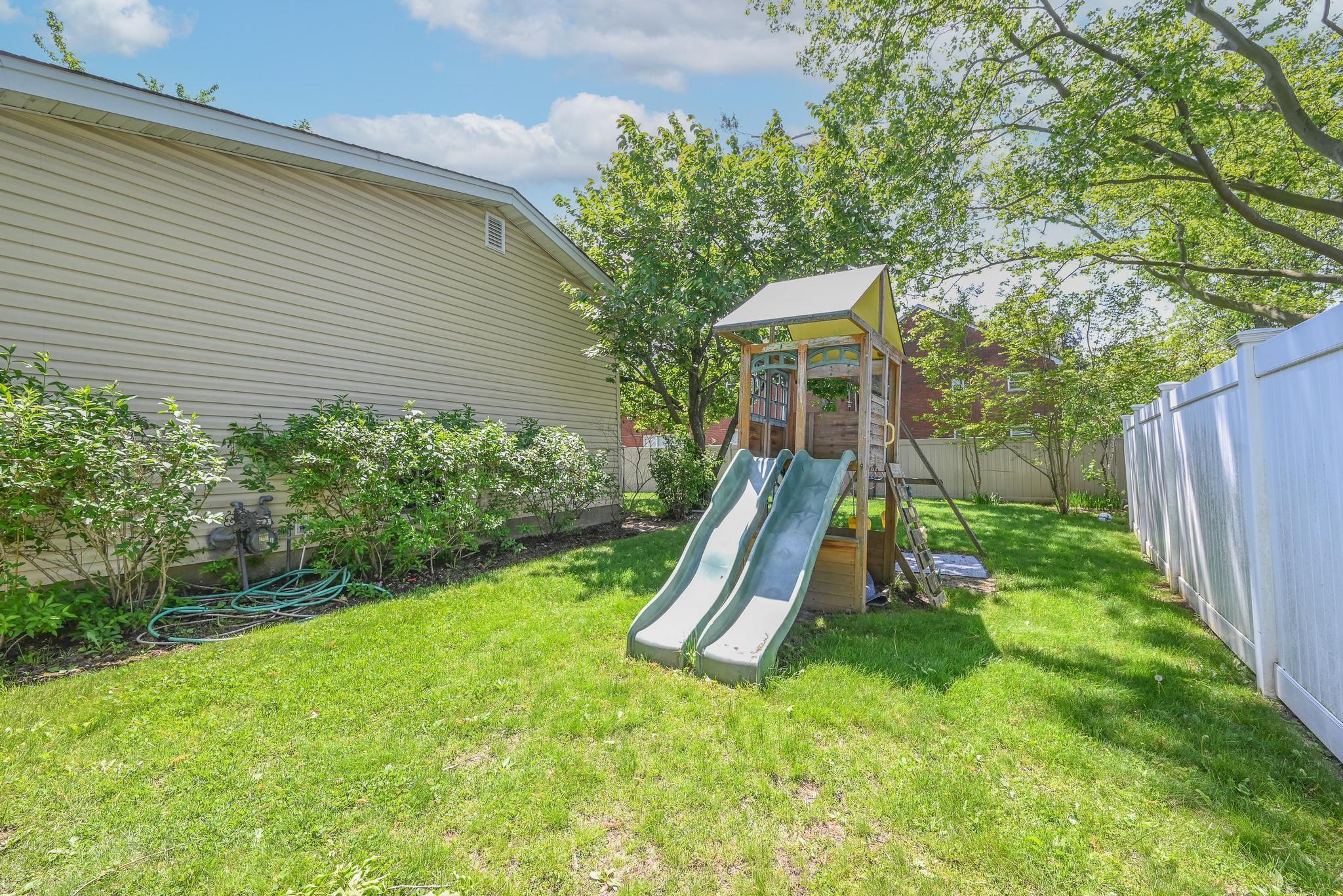 Single Family Boat  Nassau County, NY 11050, MLS-860348-27