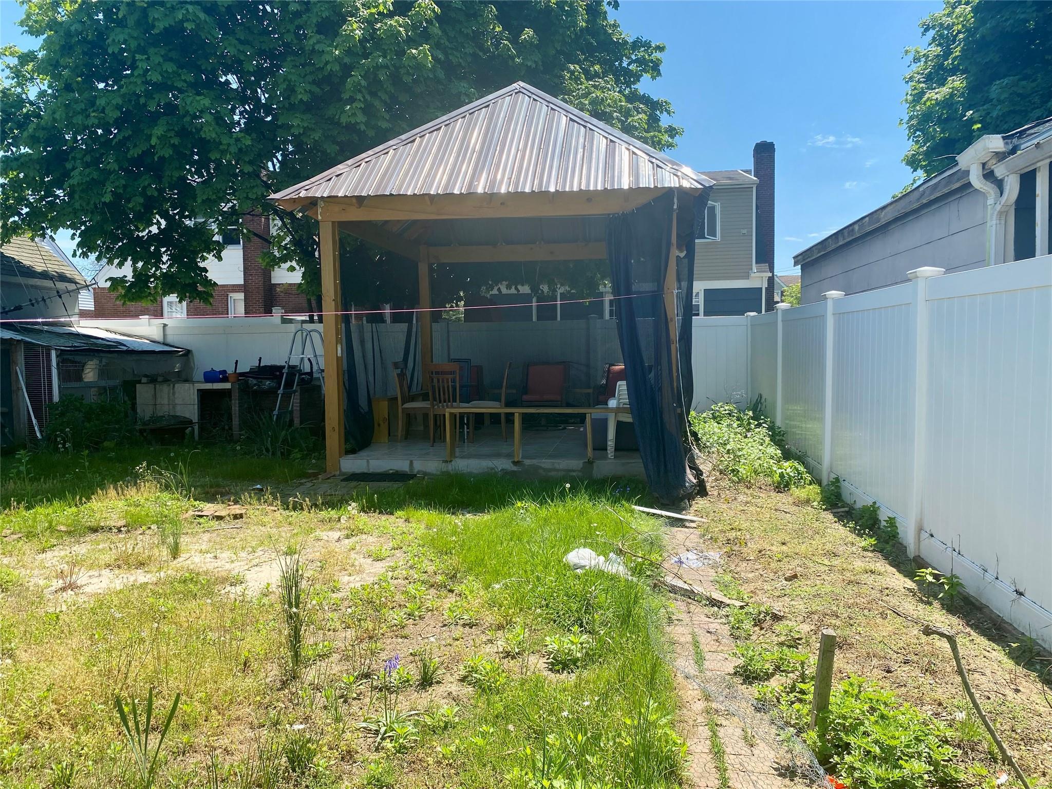 Single Family Beech  Nassau County, NY 11580, MLS-860349-14