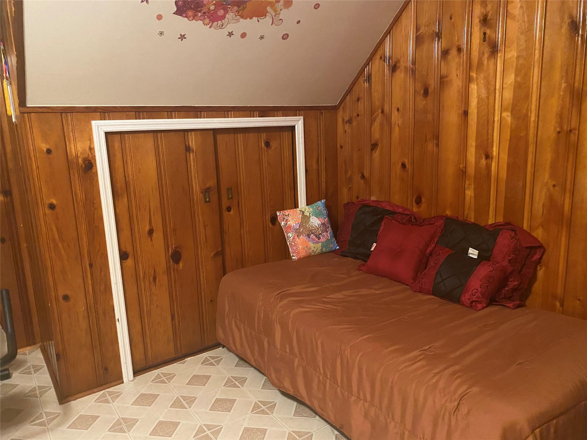 Single Family Beech  Nassau County, NY 11580, MLS-860349-8