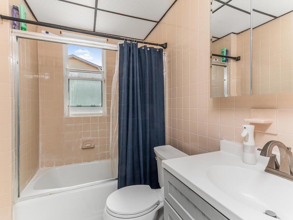 Single Family Schley  Bronx, NY 10465, MLS-860353-10
