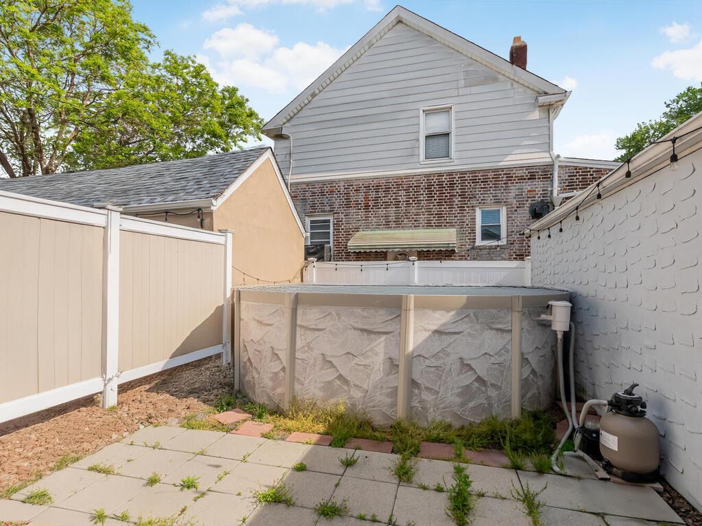 Single Family Schley  Bronx, NY 10465, MLS-860353-17