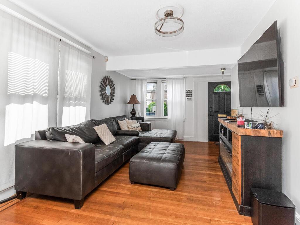 Single Family Schley  Bronx, NY 10465, MLS-860353-3