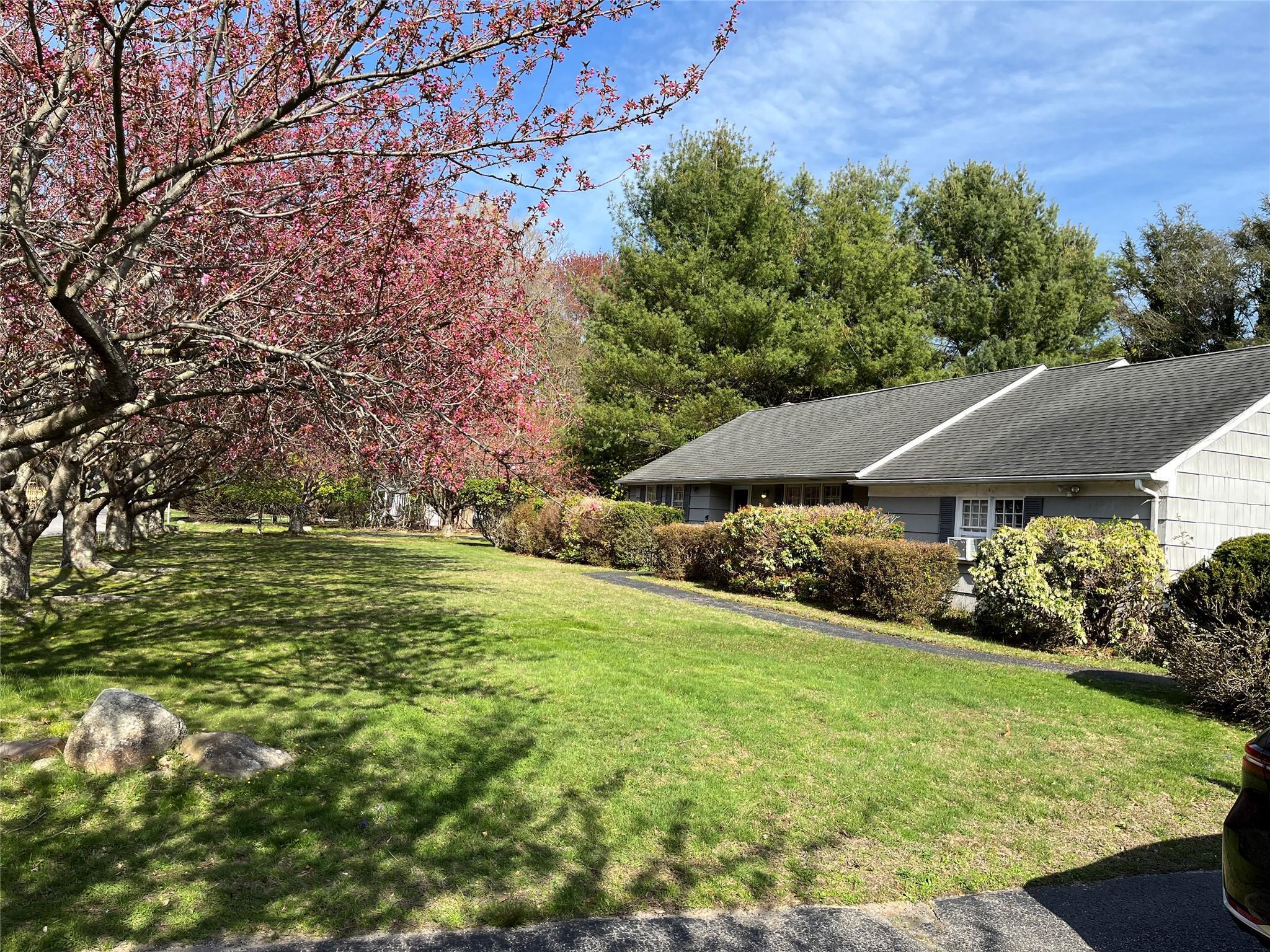 Single Family Acorn  Suffolk County, NY 11790, MLS-860384-3