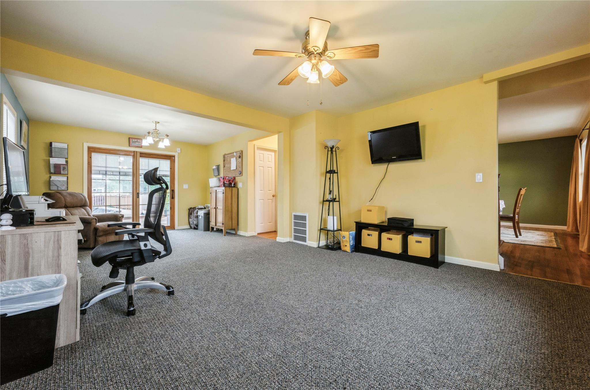 Single Family Garden  Nassau County, NY 11801, MLS-860386-10