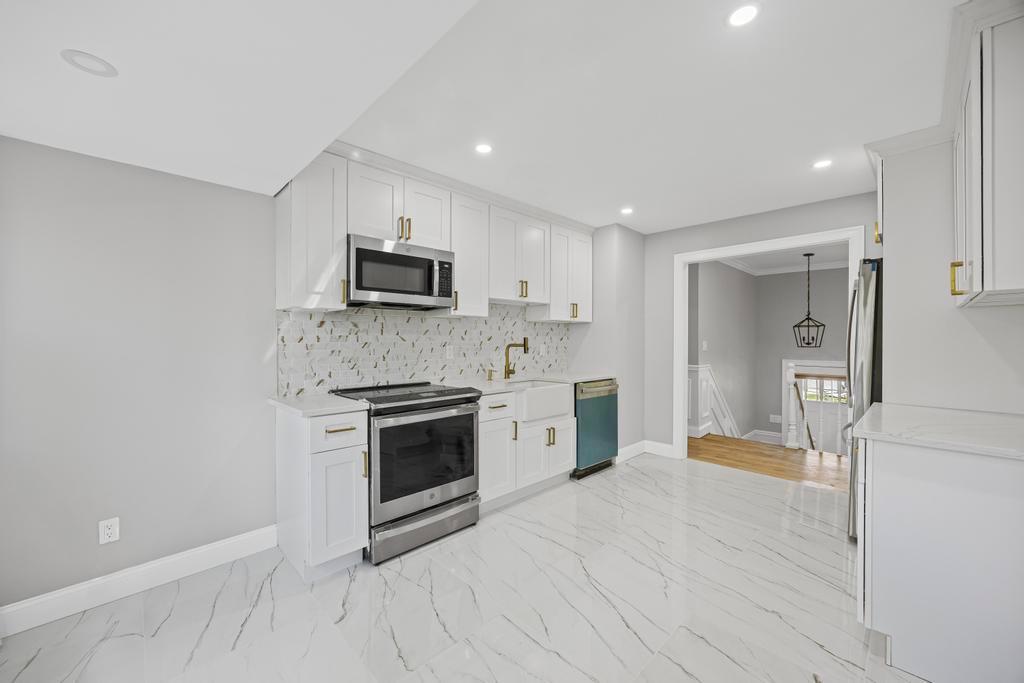 Single Family Motor  Suffolk County, NY 11779, MLS-860398-14