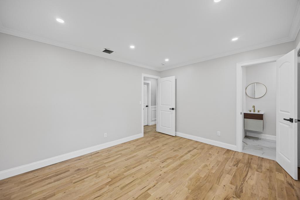 Single Family Motor  Suffolk County, NY 11779, MLS-860398-21
