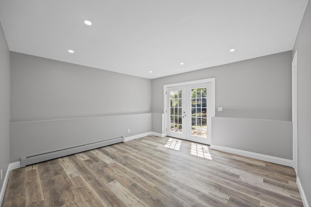 Single Family Motor  Suffolk County, NY 11779, MLS-860398-25