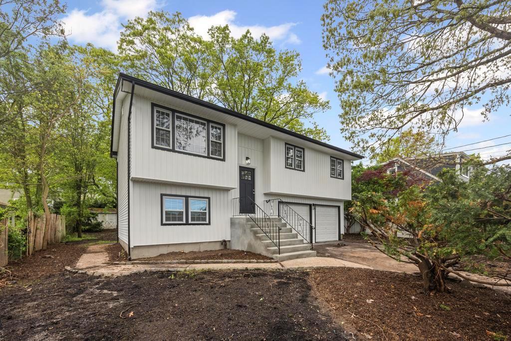 Single Family Motor  Suffolk County, NY 11779, MLS-860398-6