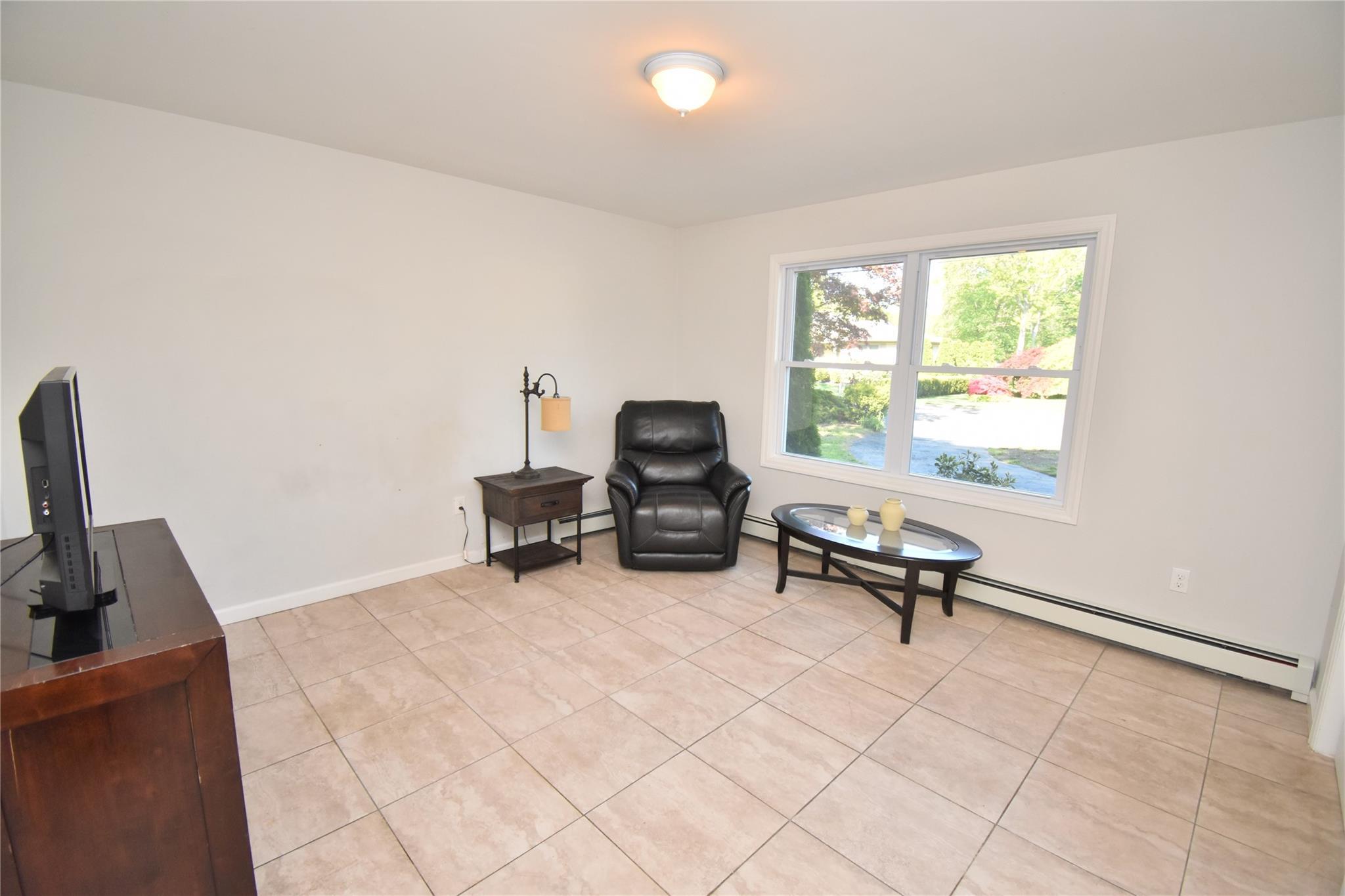 Single Family Dorchester  Suffolk County, NY 11779, MLS-860405-15