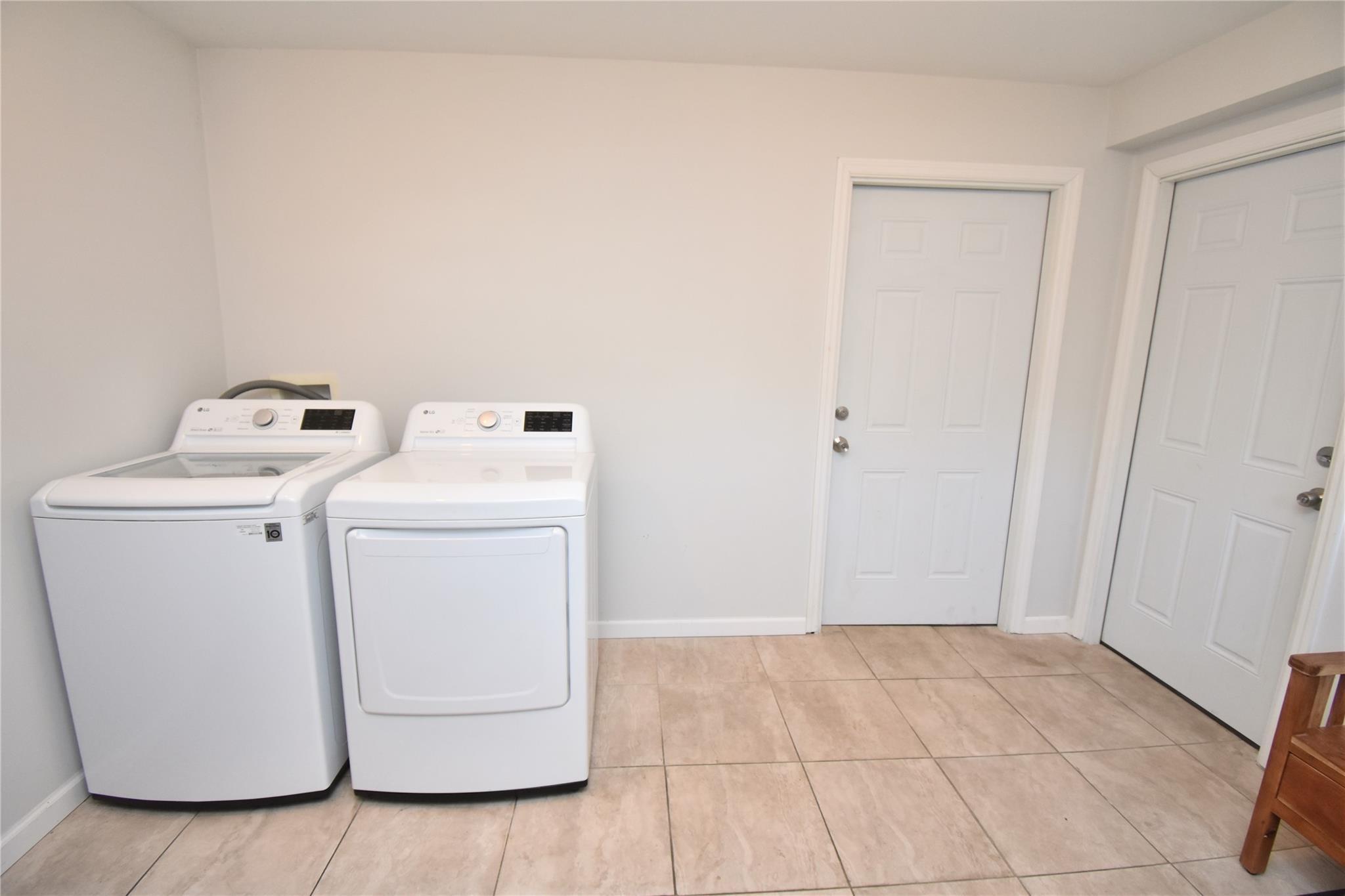 Single Family Dorchester  Suffolk County, NY 11779, MLS-860405-20