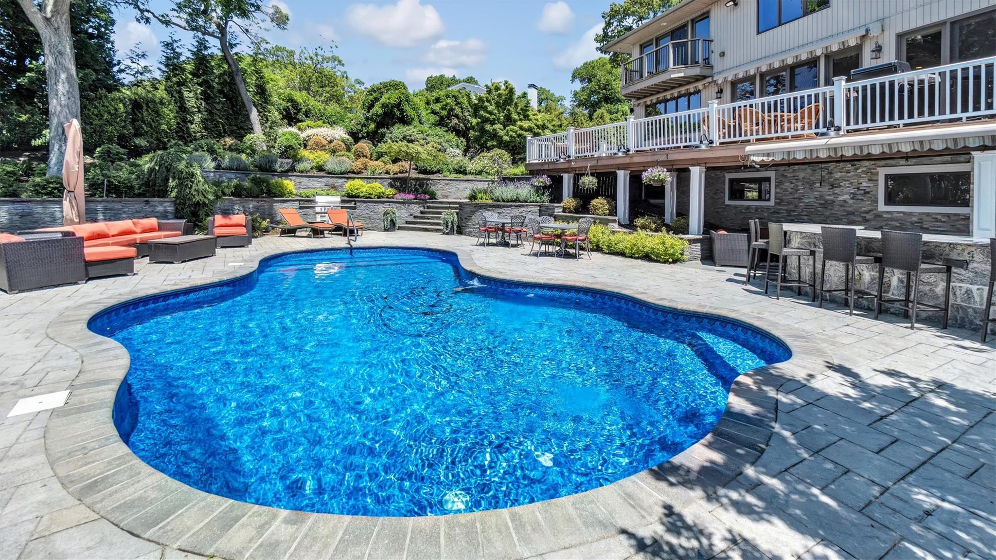 Single Family Sunset  Suffolk County, NY 11777, MLS-860414-12