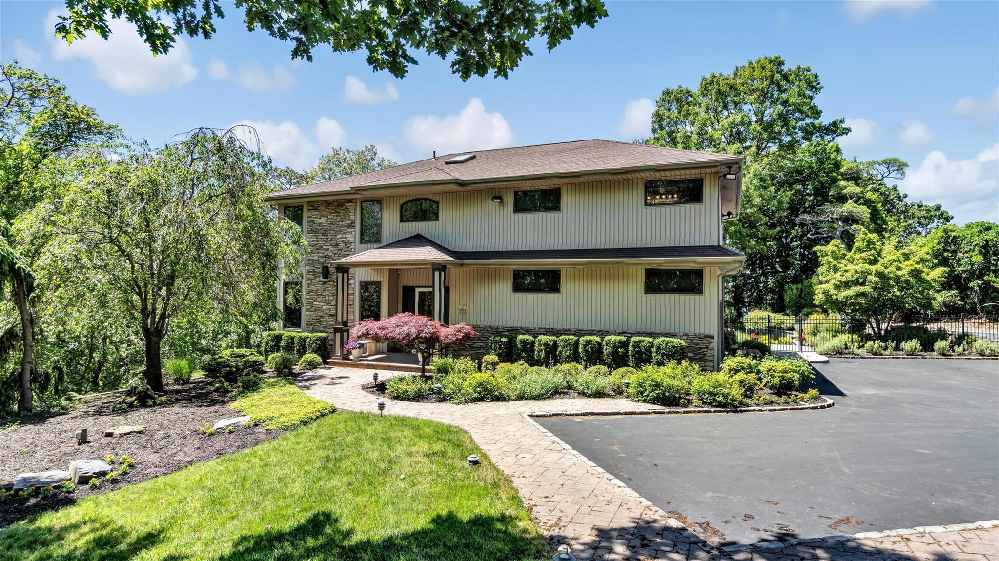 Single Family Sunset  Suffolk County, NY 11777, MLS-860414-13