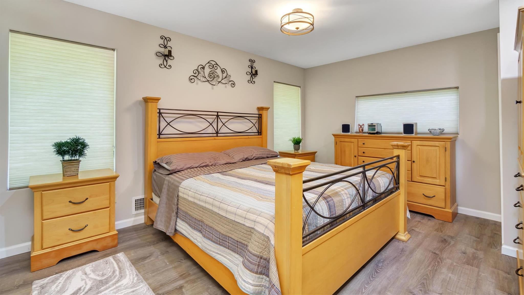 Single Family Sunset  Suffolk County, NY 11777, MLS-860414-29