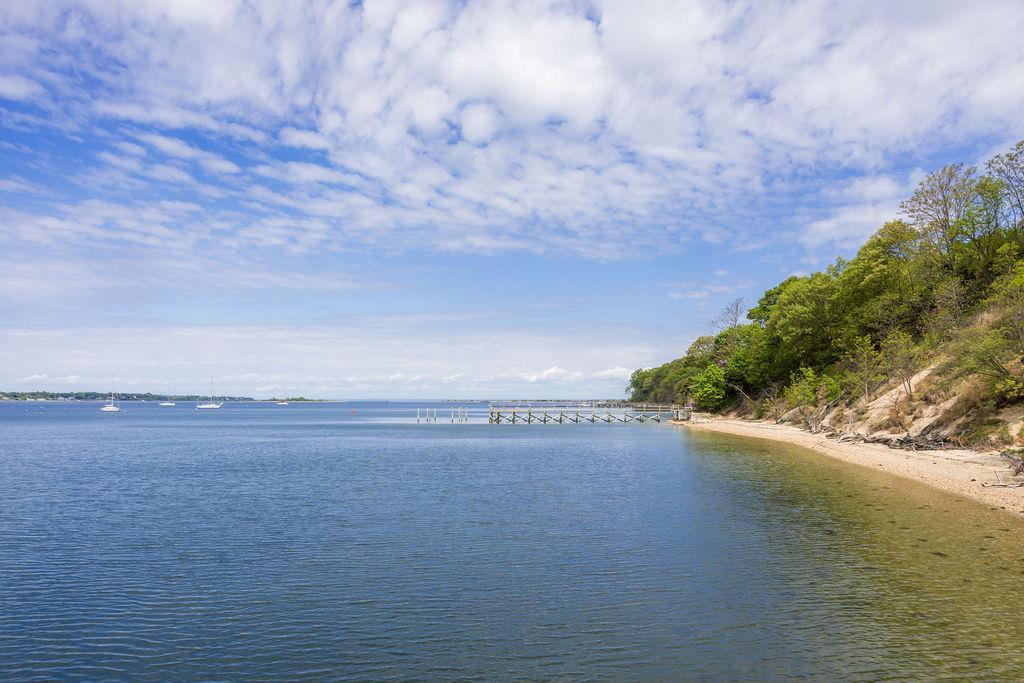 Single Family Sunset  Suffolk County, NY 11777, MLS-860414-4