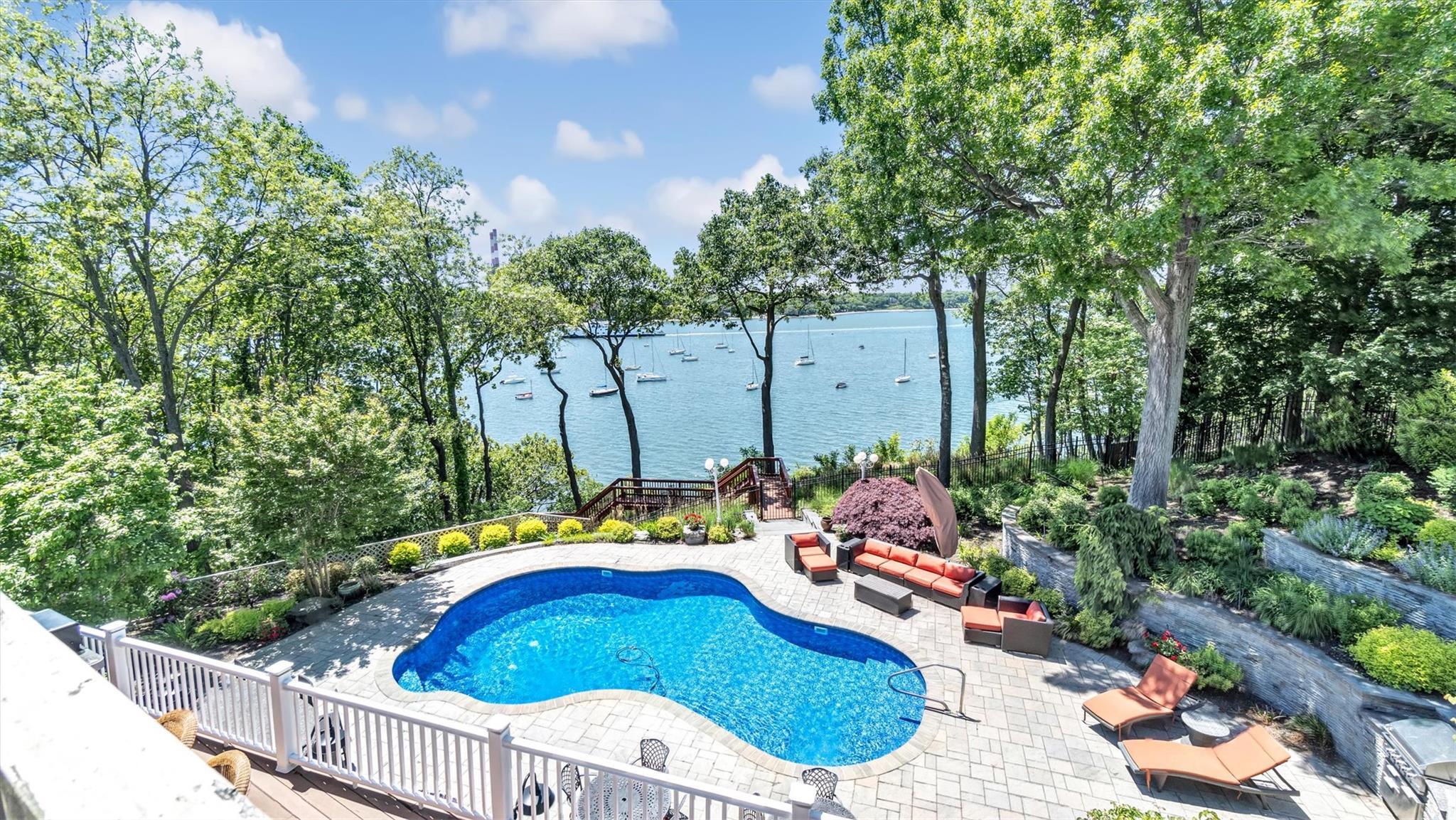 Single Family Sunset  Suffolk County, NY 11777, MLS-860414-8