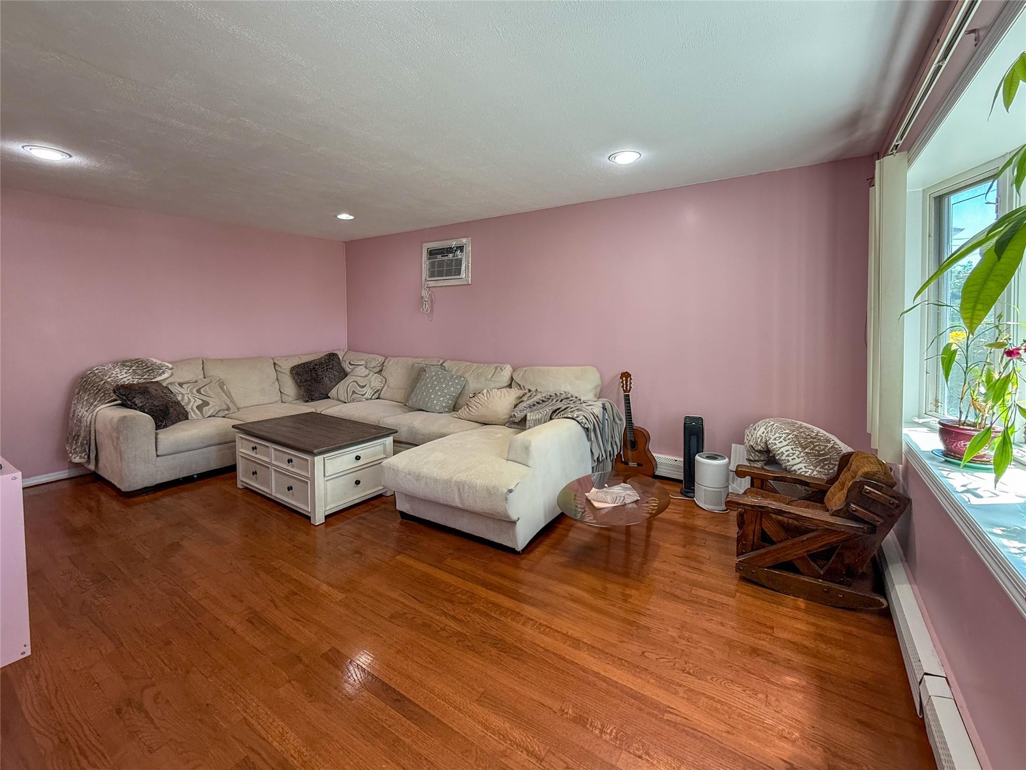 Single Family Palmer  Nassau County, NY 11580, MLS-860433-2