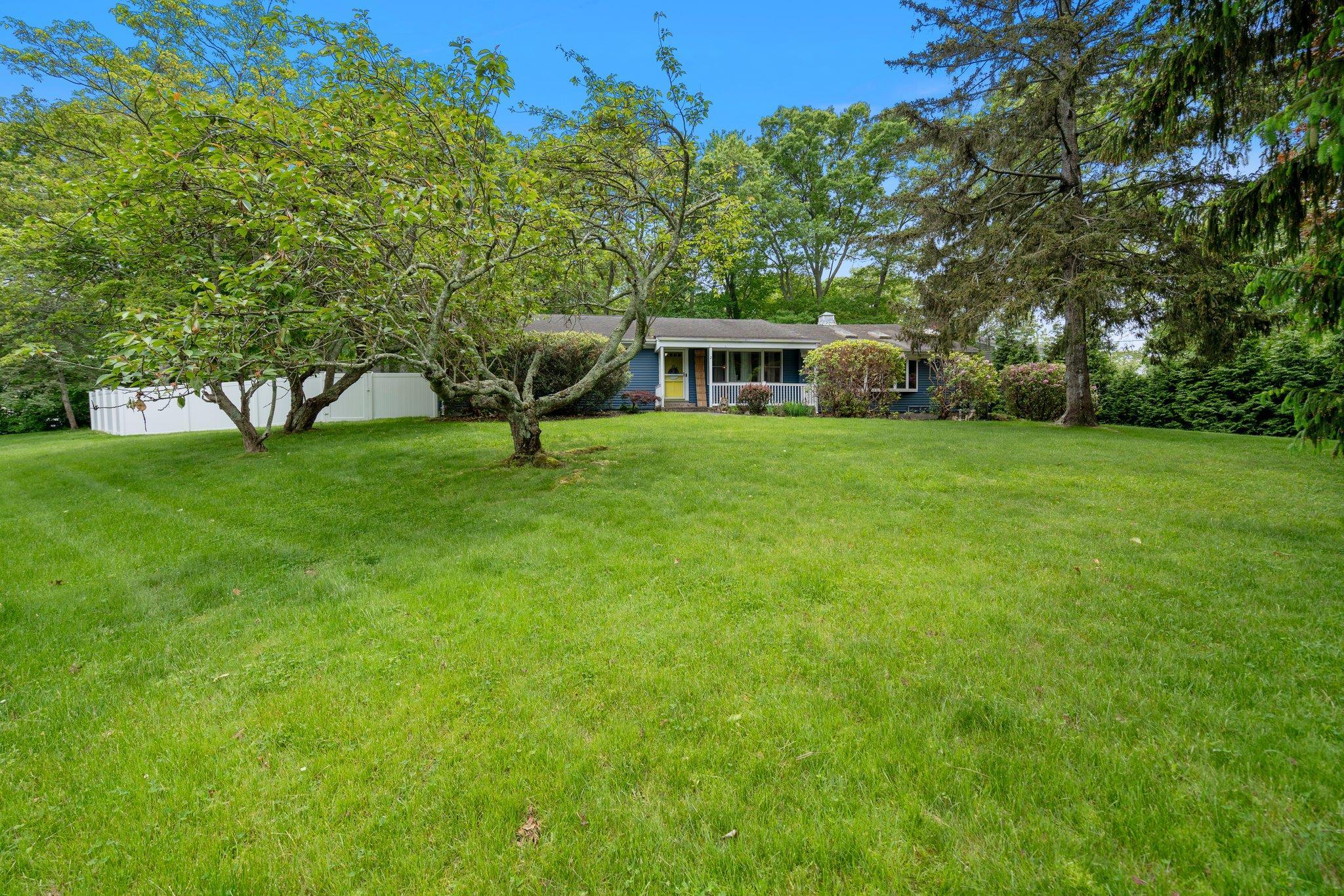 Single Family Canterbury  Suffolk County, NY 11733, MLS-860440-2