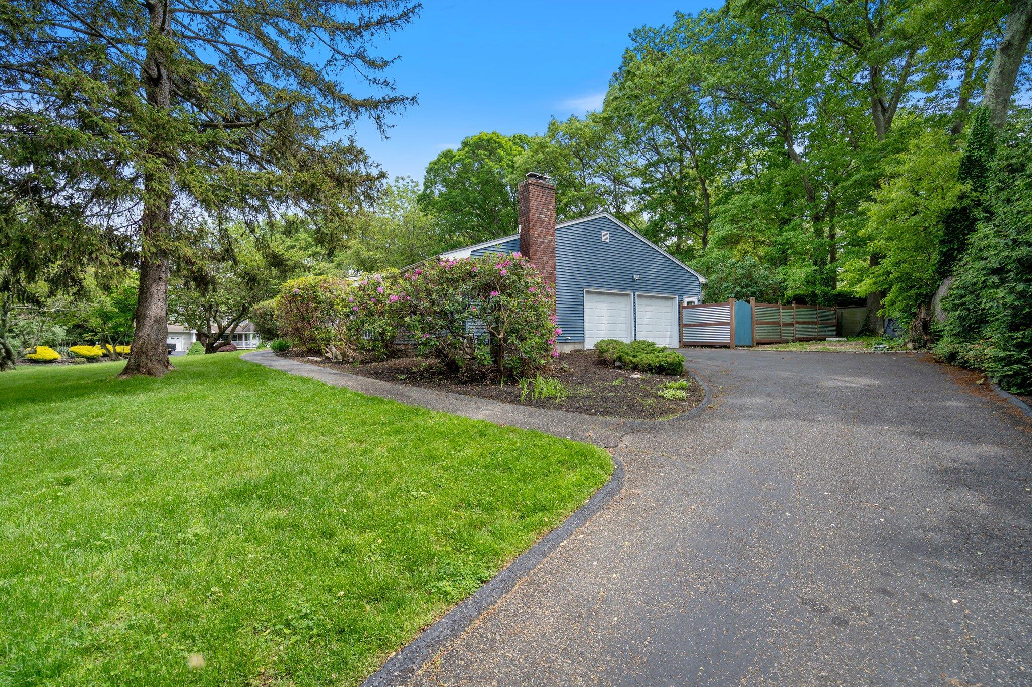 Single Family Canterbury  Suffolk County, NY 11733, MLS-860440-3