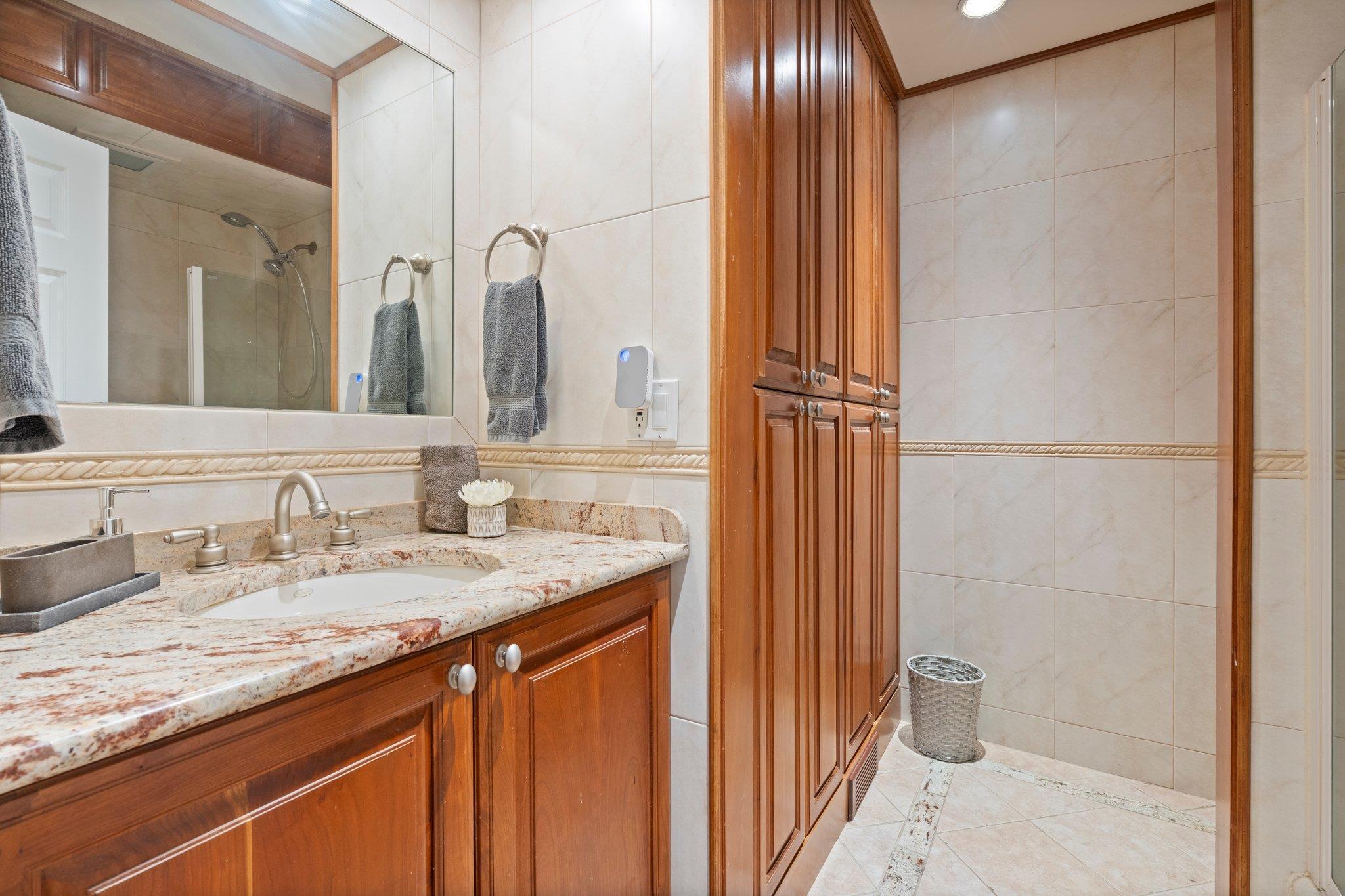 Single Family Canterbury  Suffolk County, NY 11733, MLS-860440-34