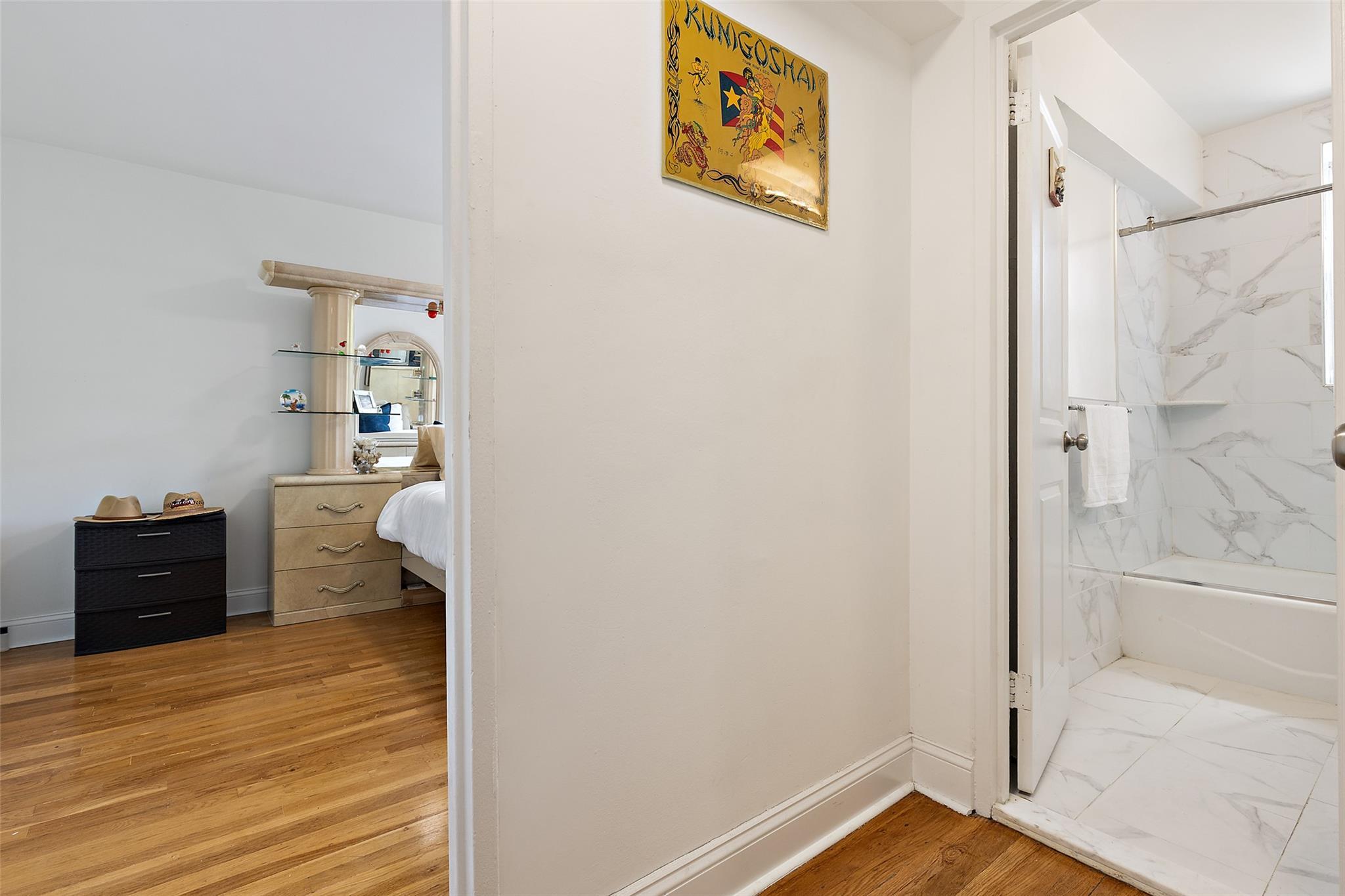 Coop 238th  Bronx, NY 10470, MLS-860448-9
