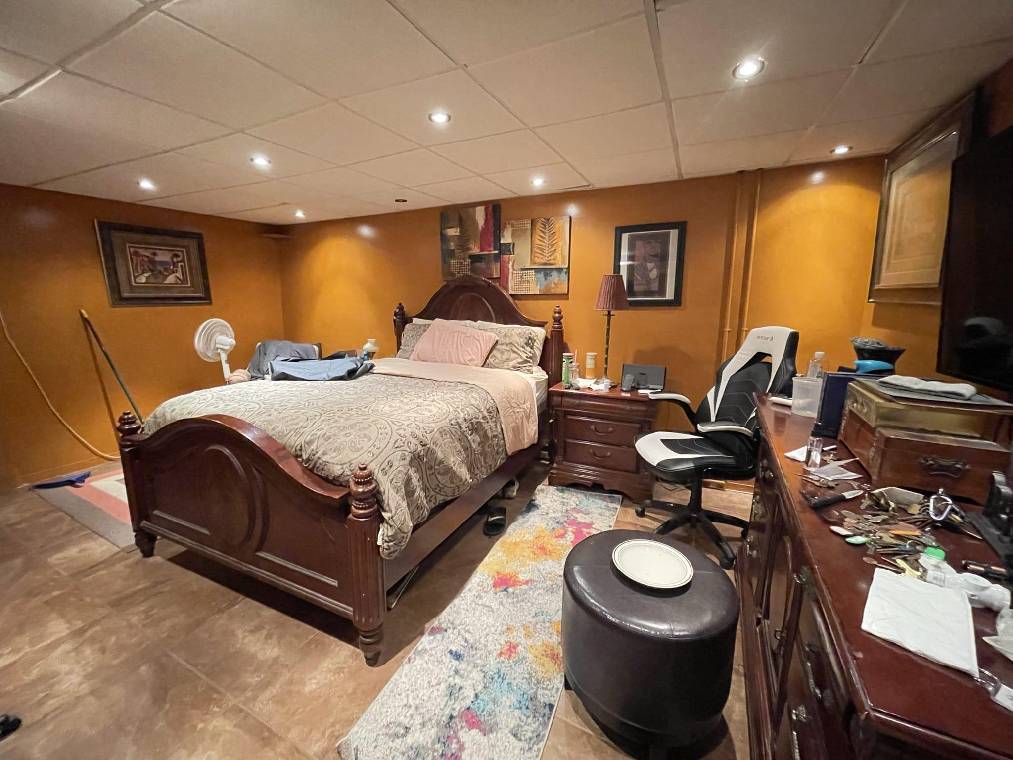 Commercial Sale Hull  Brooklyn, NY 11233, MLS-860461-15