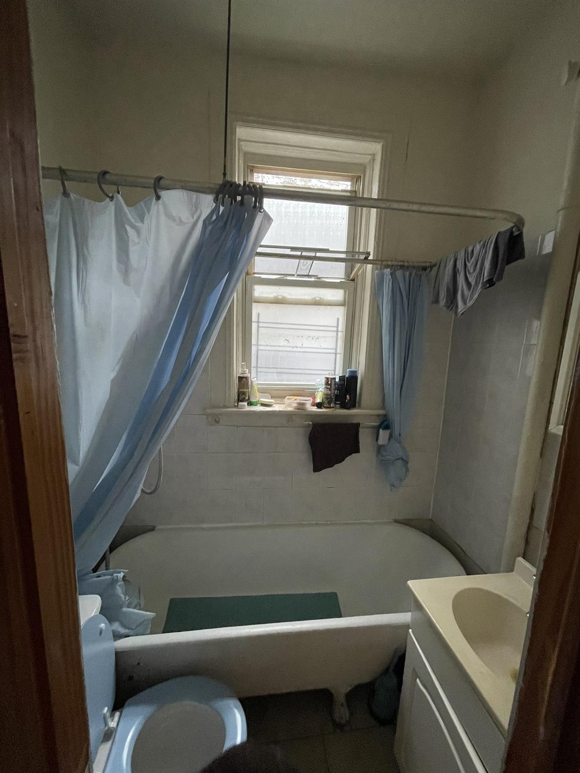 Commercial Sale Hull  Brooklyn, NY 11233, MLS-860461-23