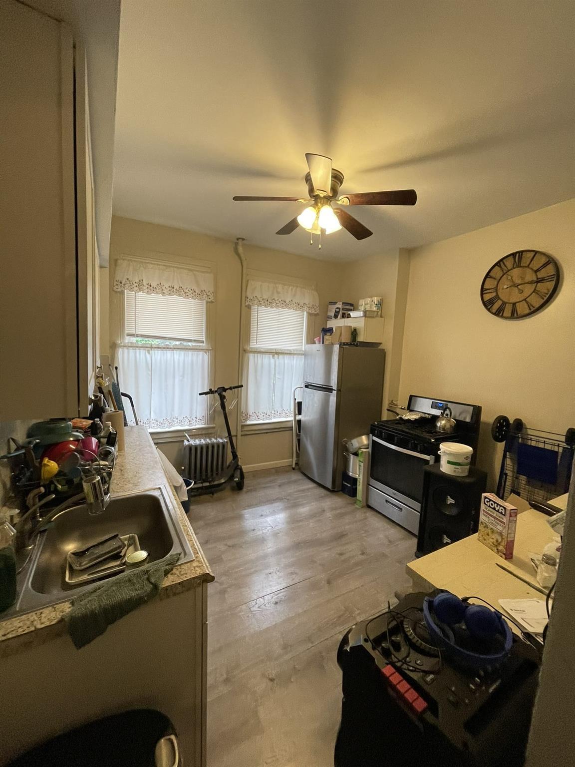 Commercial Sale Hull  Brooklyn, NY 11233, MLS-860461-44