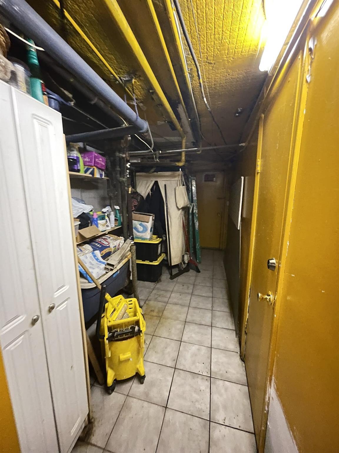Commercial Sale Hull  Brooklyn, NY 11233, MLS-860461-9
