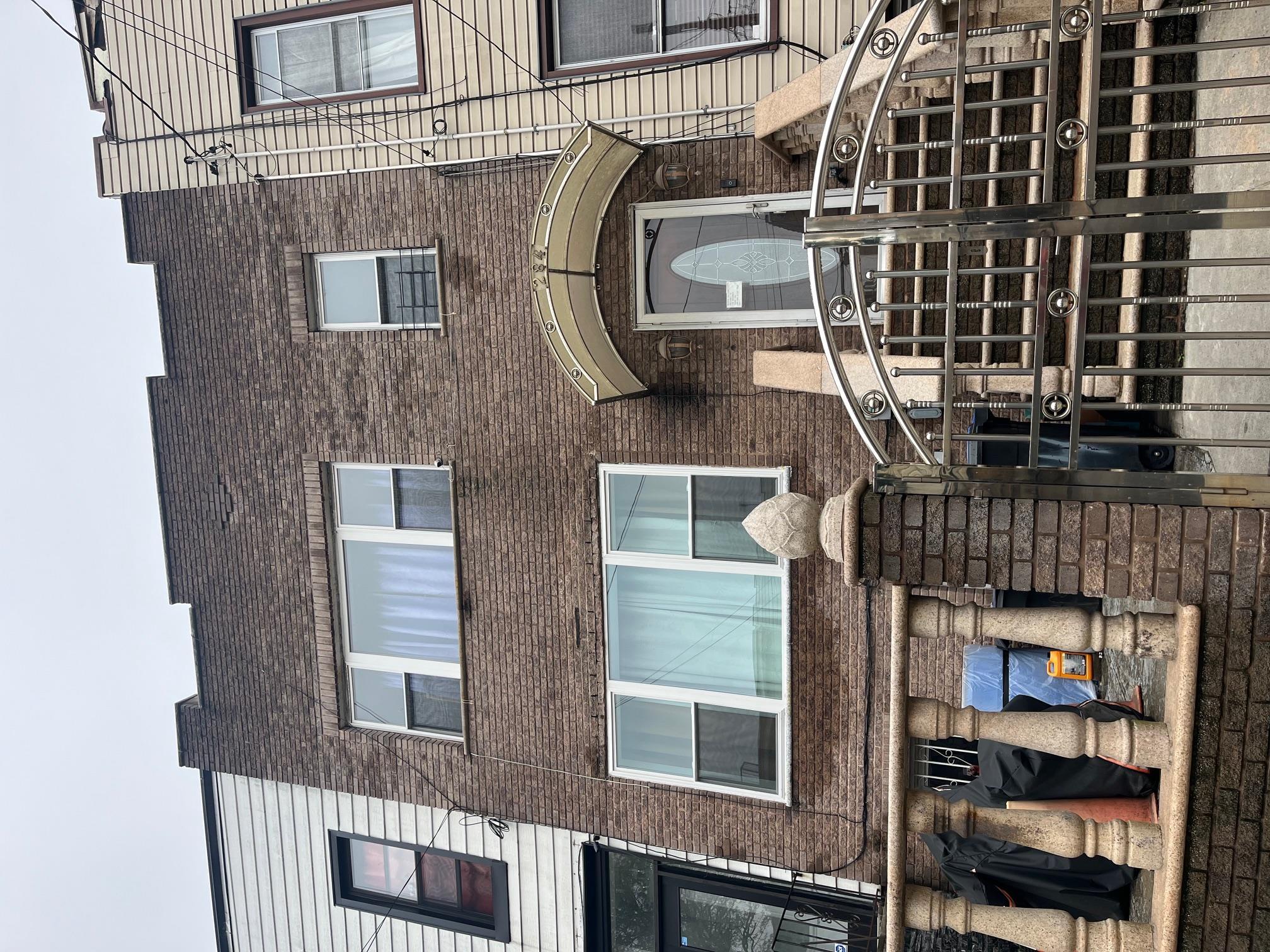 Single Family Hemlock  Brooklyn, NY 11208, MLS-860503-3
