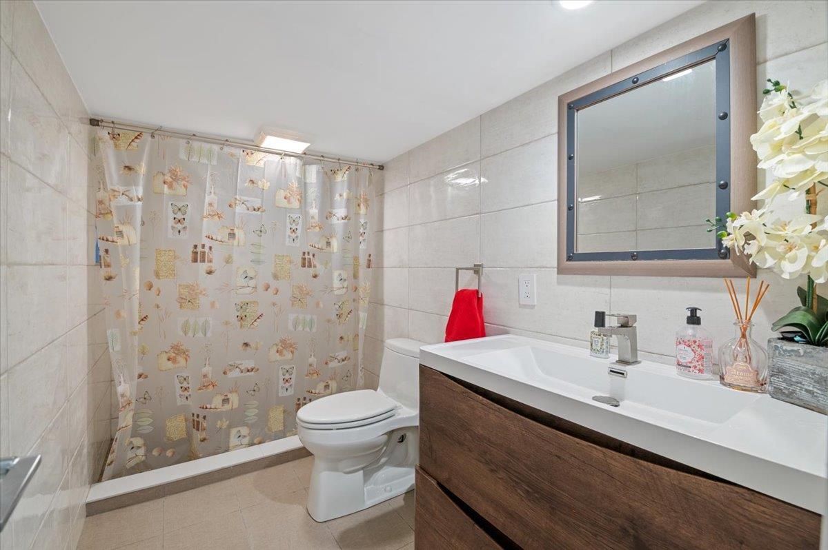 Single Family Fanwood  Nassau County, NY 11581, MLS-860505-19
