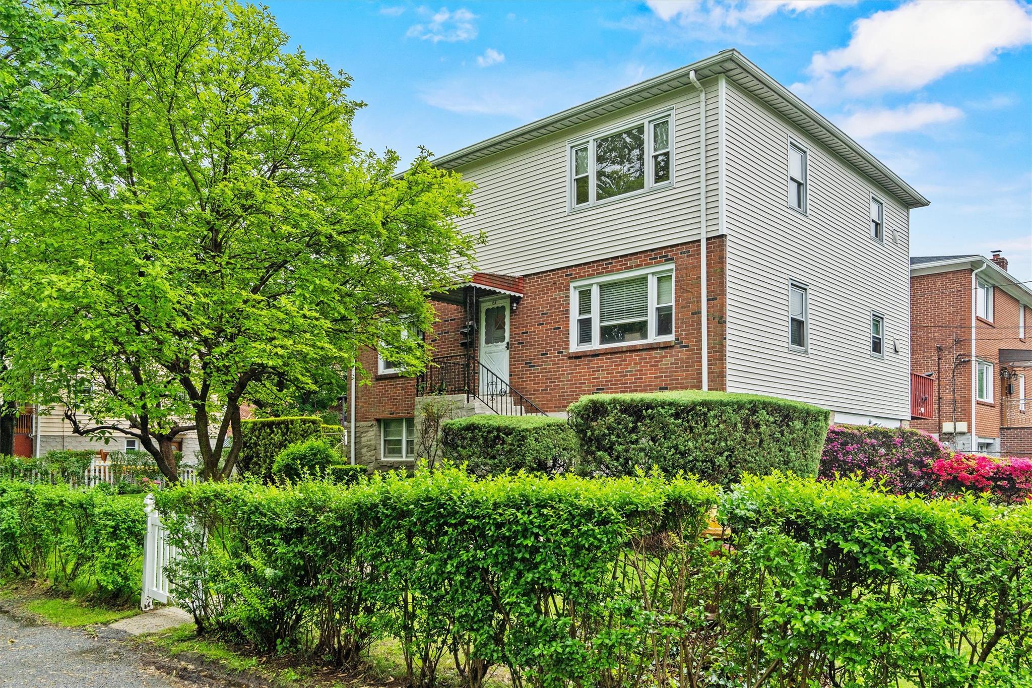Single Family Harrison  Westchester County, NY 10705, MLS-860509-3