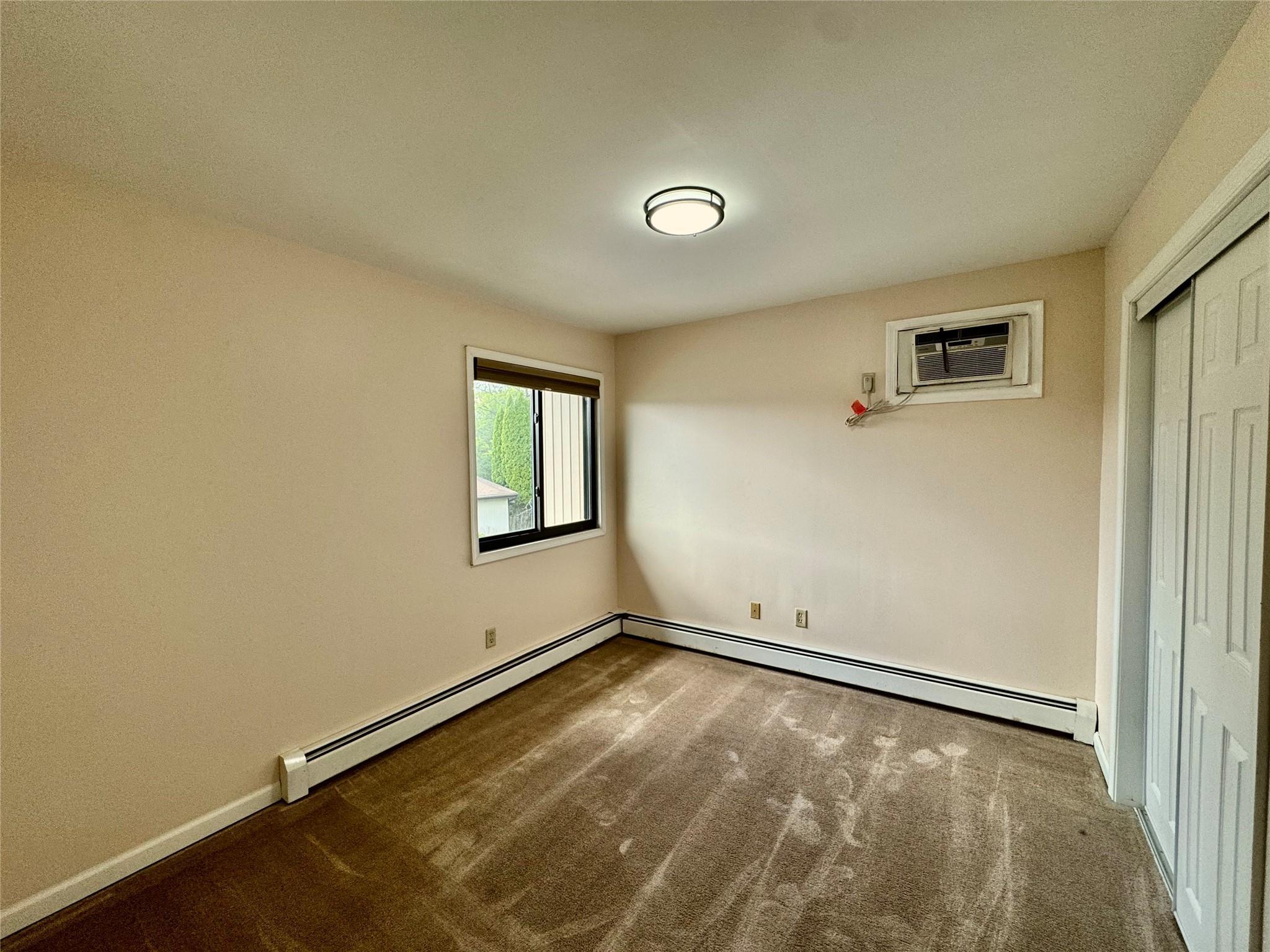 Condo Ebury  Orange County, NY 10940, MLS-860512-15