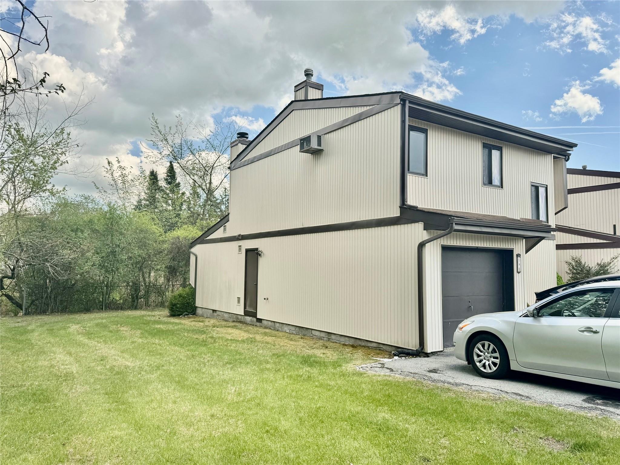 Condo Ebury  Orange County, NY 10940, MLS-860512-2