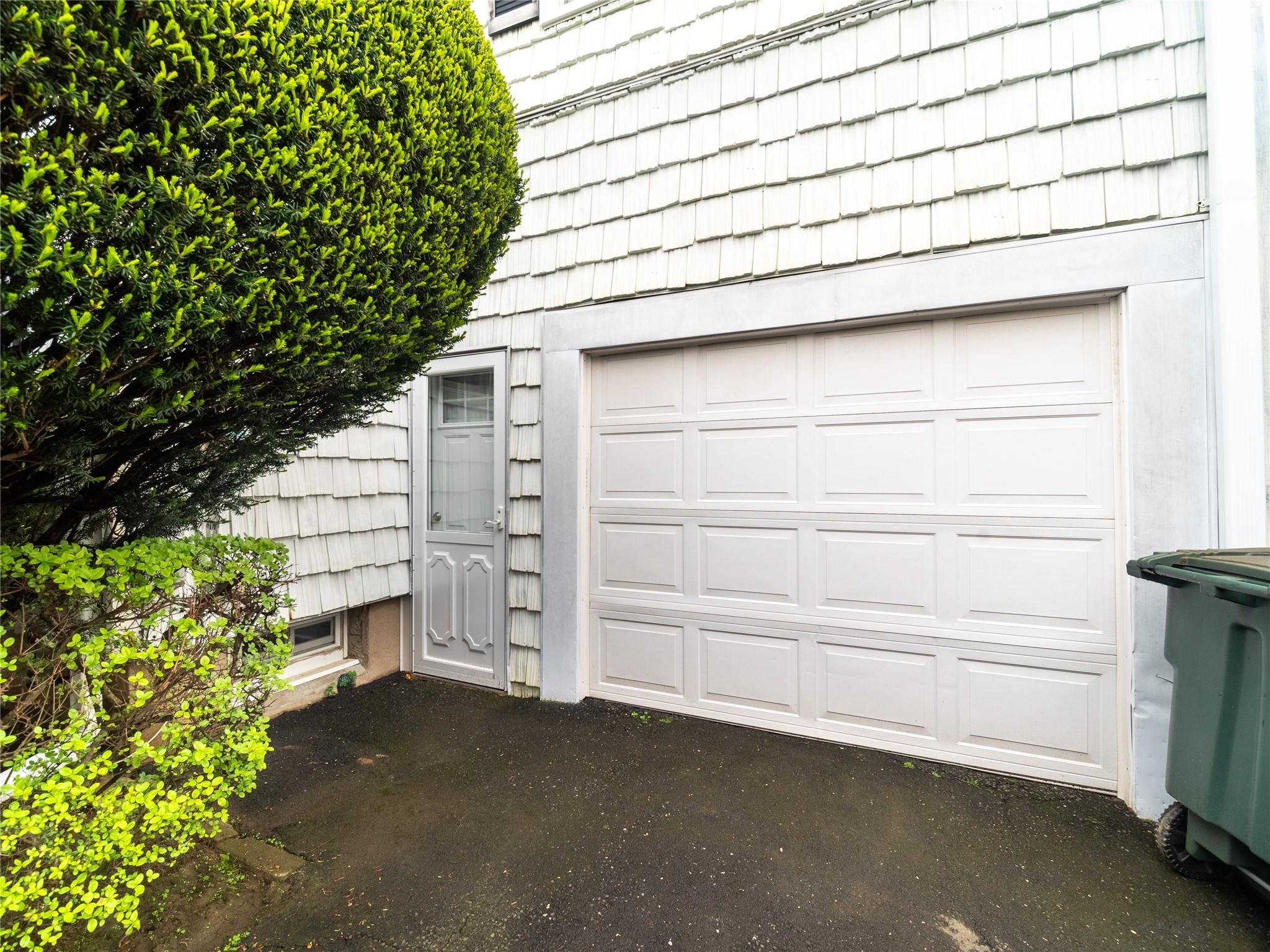 Single Family Robert  Westchester County, NY 10573, MLS-860518-4