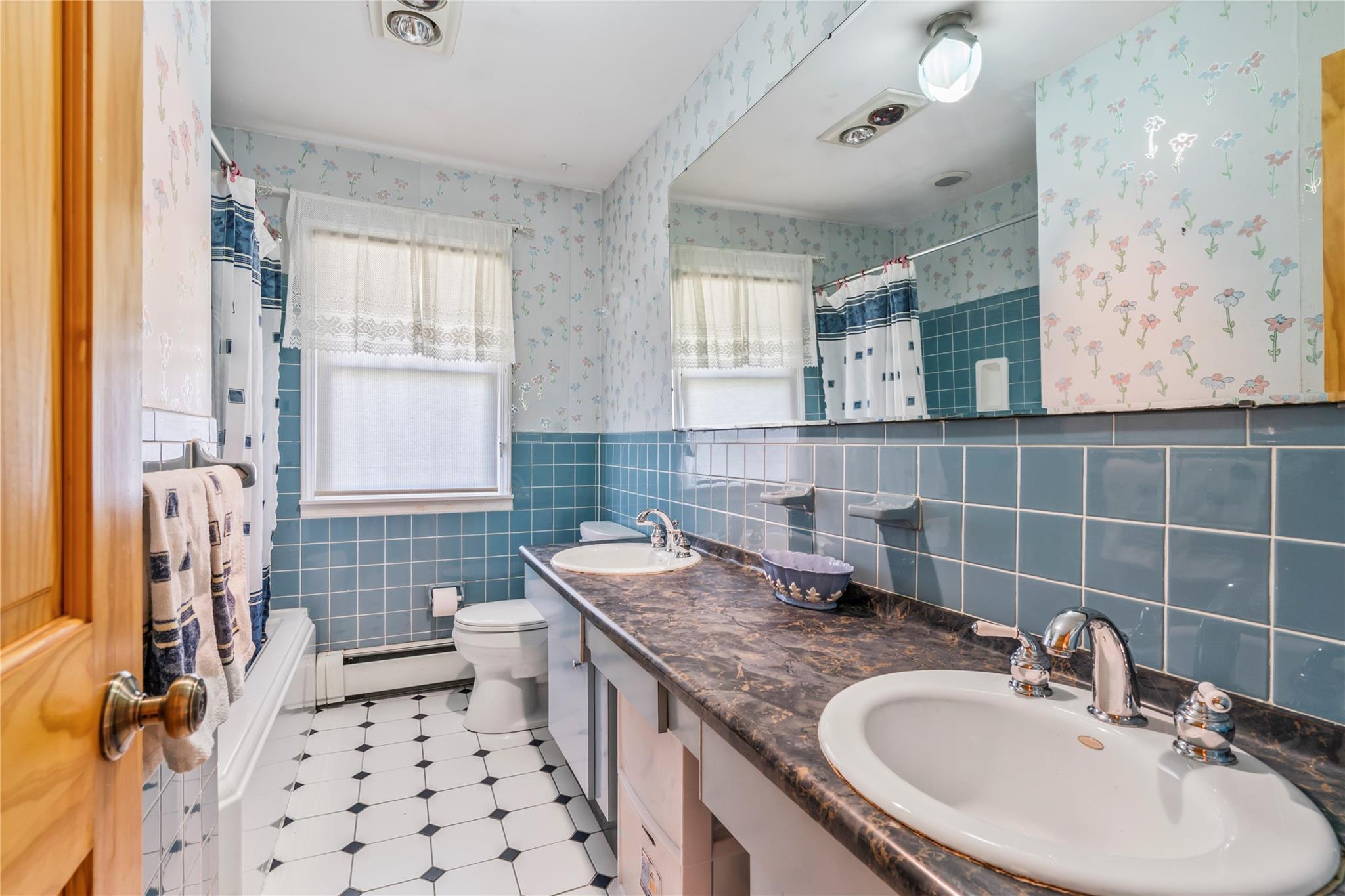 Single Family Old Bridge  Suffolk County, NY 11731, MLS-860538-14